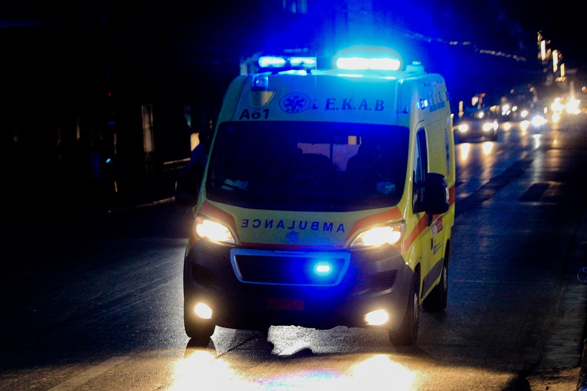 Τροχαίο στα Γλυκά Νερά: Αυτοκίνητο παρέσυρε 16χρονο με πατίνι