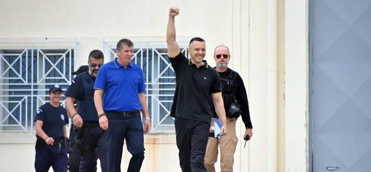 Αποφυλακίστηκε ο Ηλίας Κασιδιάρης: ”Επιστρέφω στην πρώτη γραμμή”