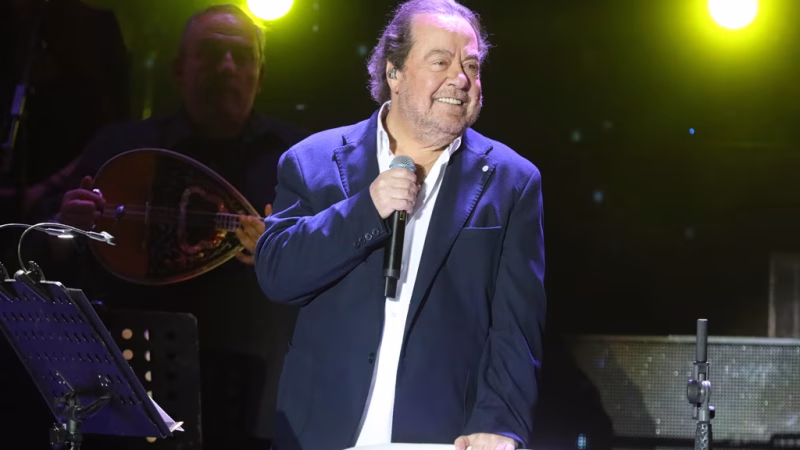 Γιάννης Πάριος στους επικριτές του: ” Ο καλλιτέχνης δεν είναι δημόσιος υπάλληλος να πάρει σύνταξη ”