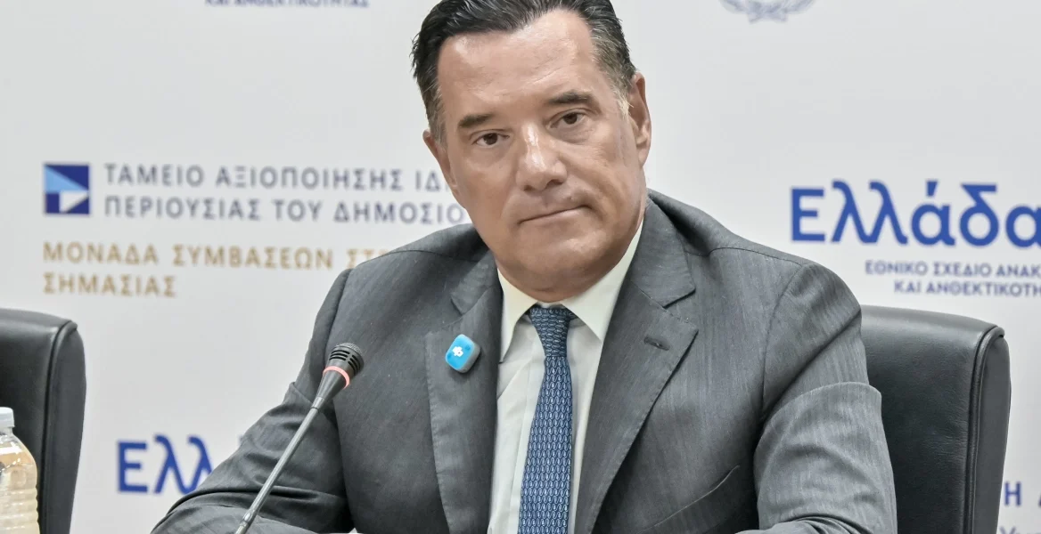 Σάλος με ανάρτηση για τον Γεωργιάδη: ”Θεέ μου, γιατί τον Μαζωνάκη και όχι τον Άδωνι;”