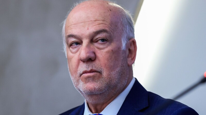 Καταπέλτης ο Φλωρίδης κατά Τσίπρα: «Επικίνδυνος από άγνοια, εγκλωβισμένος στη διχαστική ρητορική του ’15»
