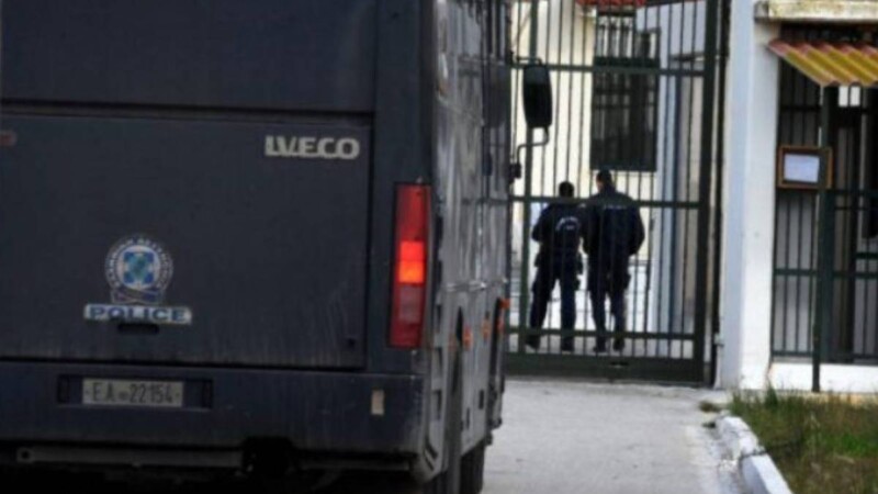 Καρτέρι σε μεταγωγικό στις Σέρρες: Ένοπλη απόδραση 41χρονου