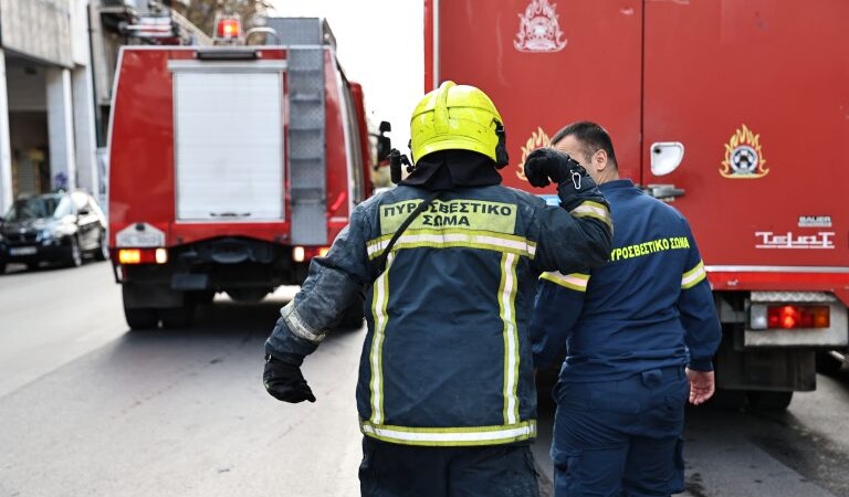Θεσσαλονίκη: Επιχείρηση της Πυροσβεστικής για τρεις ανήλικους – Εγκλωβίστηκαν σε υπόγειο αγωγό